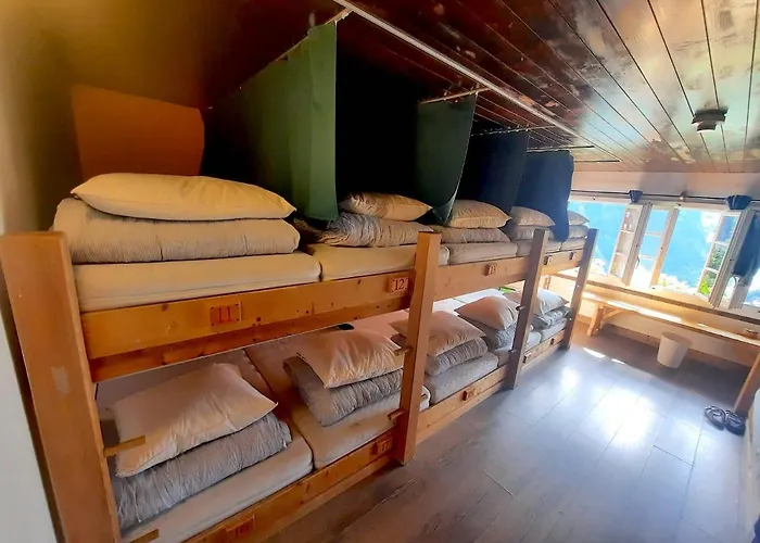 Mountain Hostel Gimmelwald