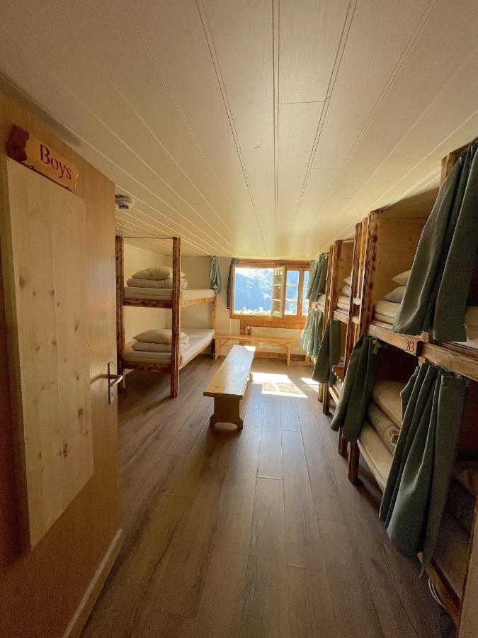 Hostel Mountain Gimmelwald Wengen